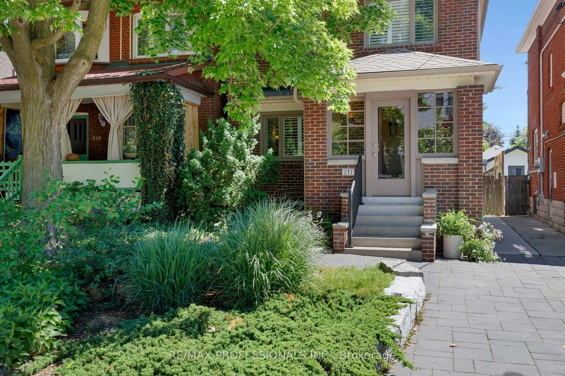 Photo 2 of 217 Humbercrest Boulevard, Toronto, Runnymede-Bloor West Village — HOMEH