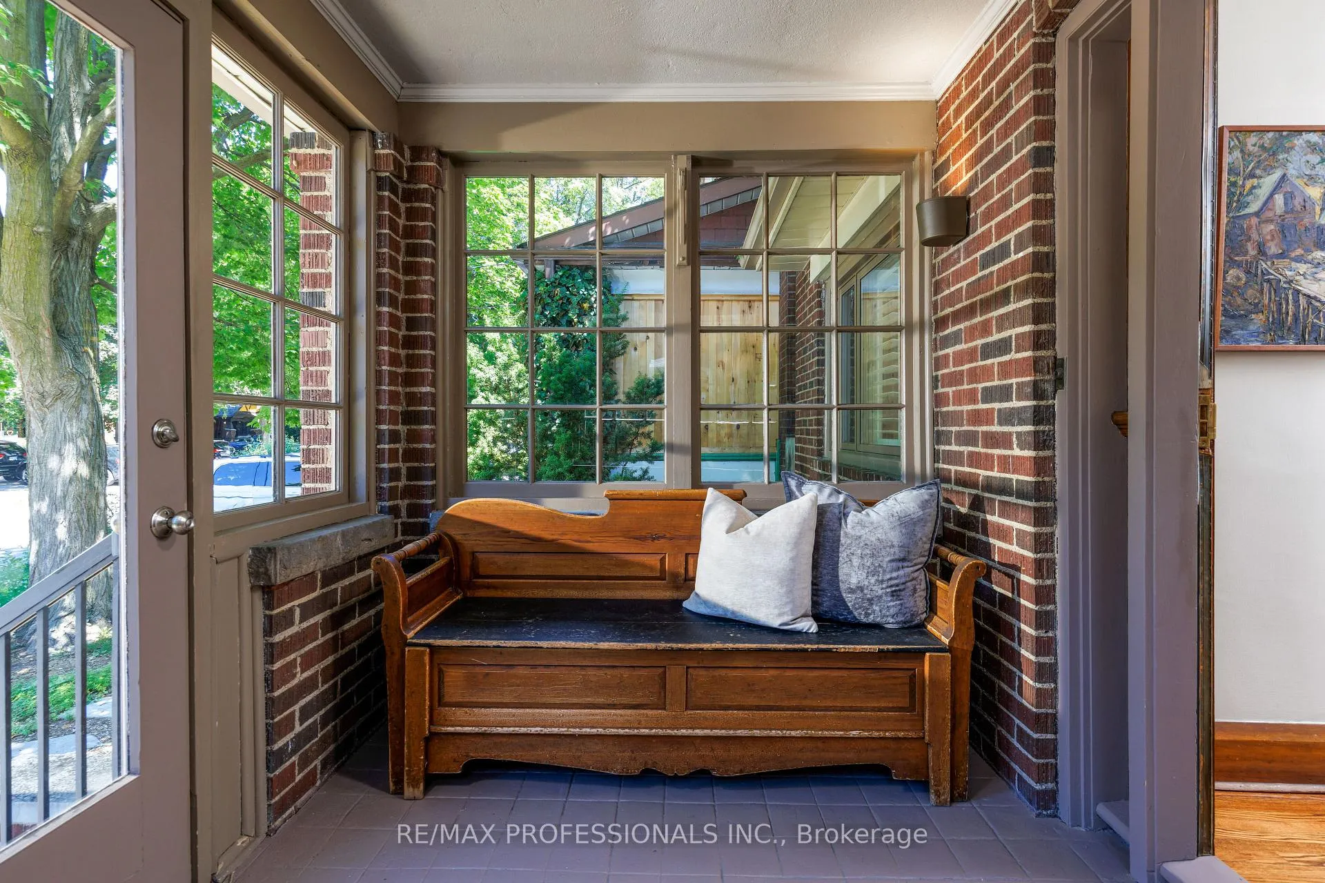 Photo 4 of 217 Humbercrest Boulevard, Toronto, Runnymede-Bloor West Village — HOMEH