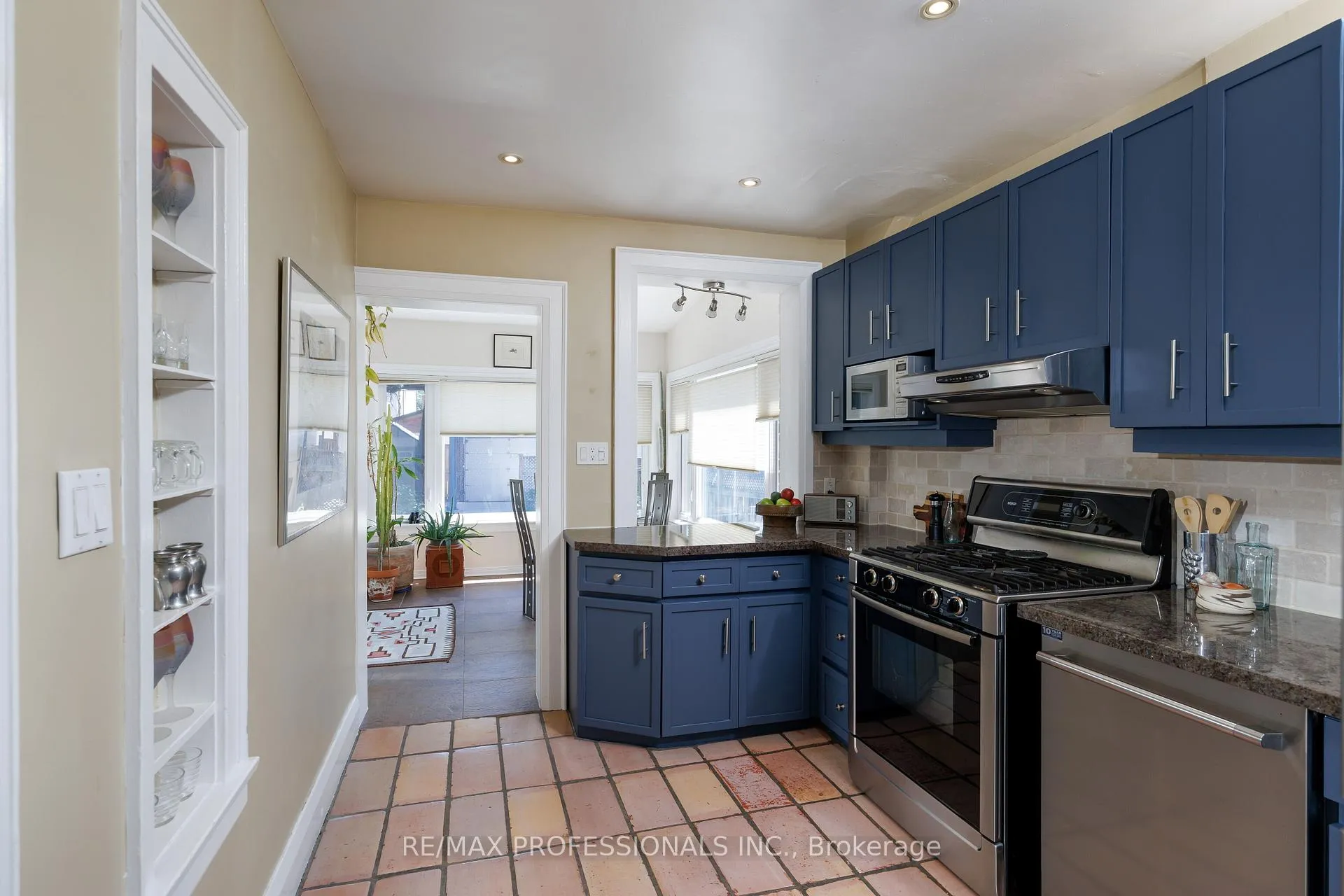 Photo 12 of 217 Humbercrest Boulevard, Toronto, Runnymede-Bloor West Village — HOMEH