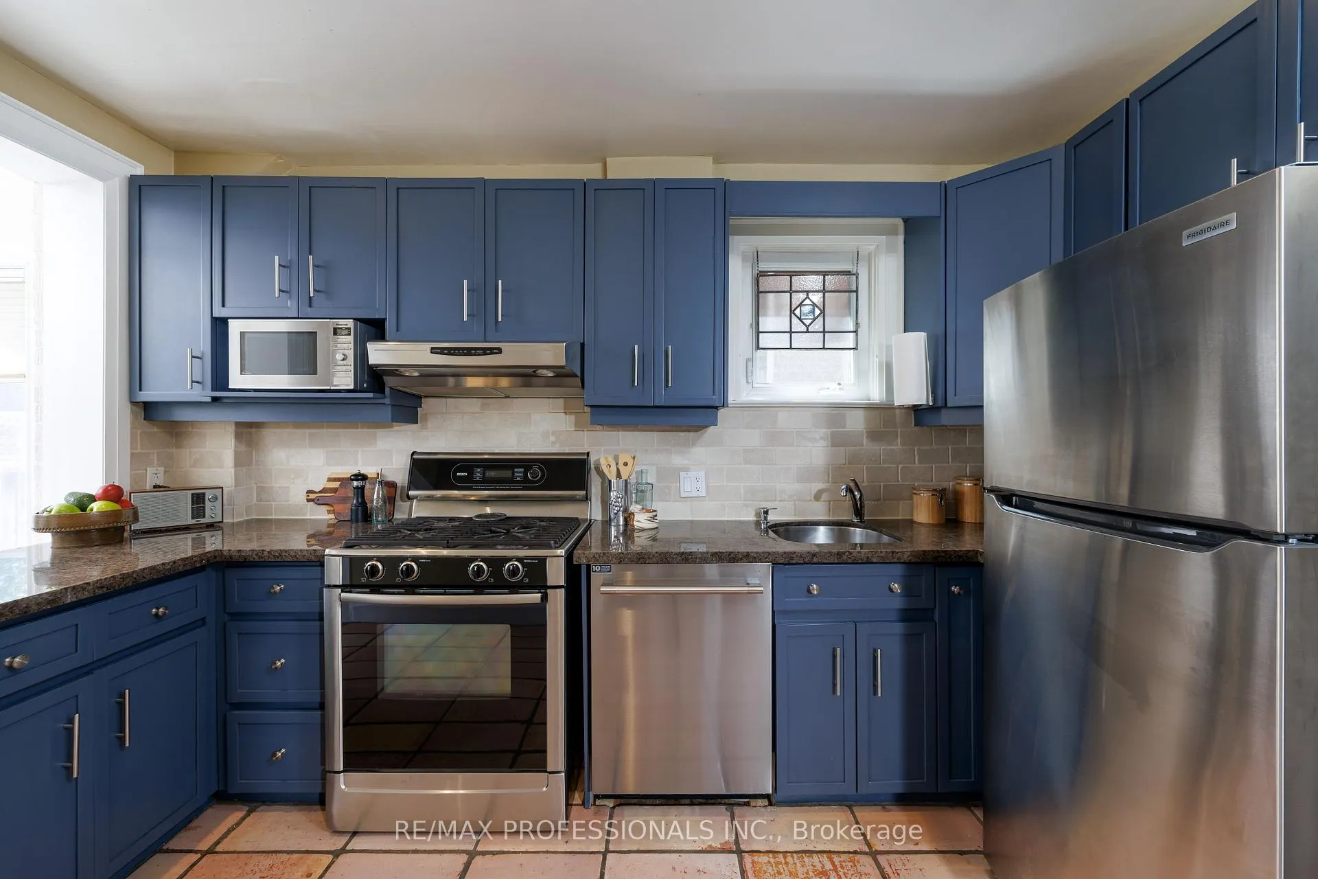 Photo 13 of 217 Humbercrest Boulevard, Toronto, Runnymede-Bloor West Village — HOMEH