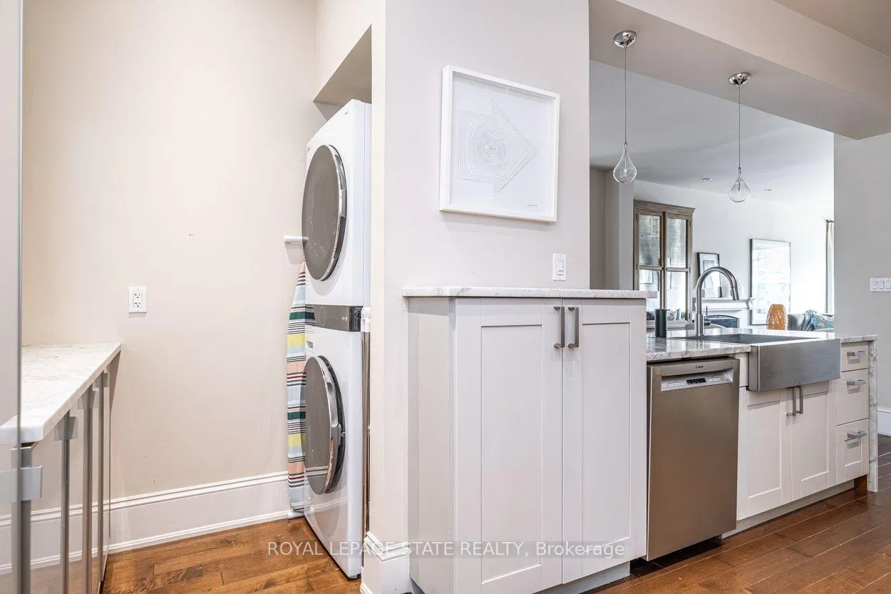 Photo 15 of 10 Beulah Avenue, Hamilton, Kirkendall — HOMEH