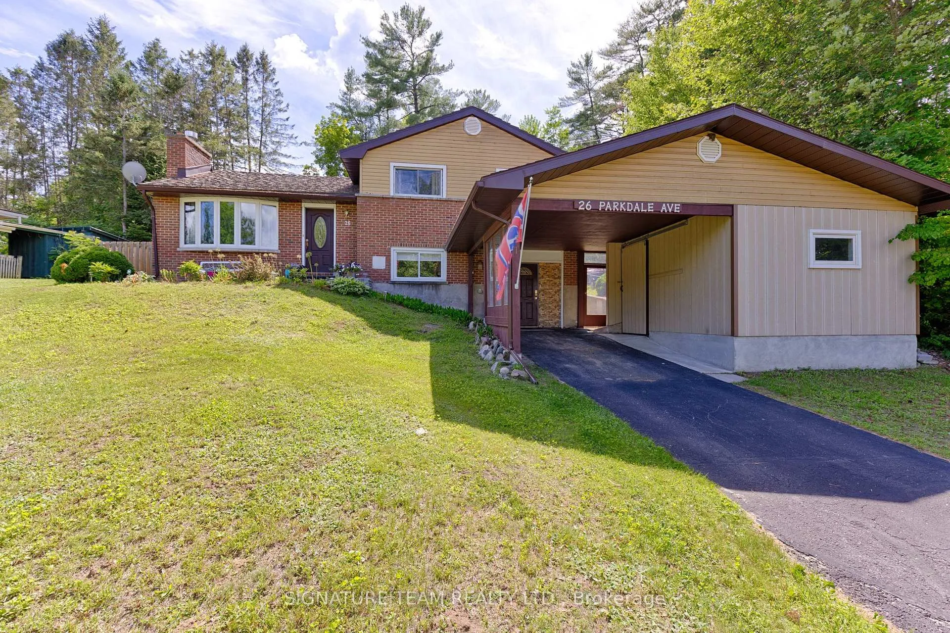 Photo 1 of 26 Parkdale Avenue, Deep River, Deep River — HOMEH