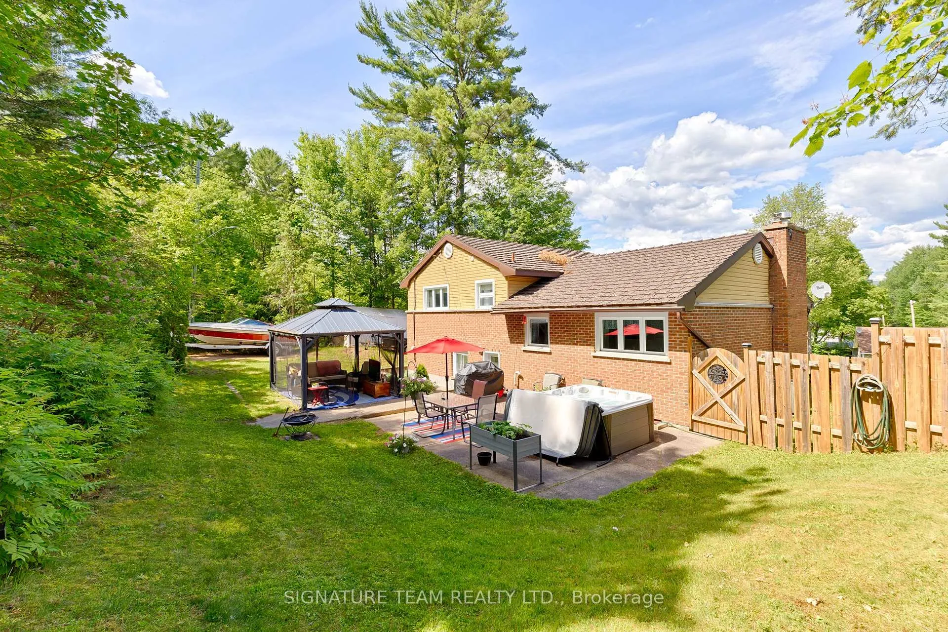 Photo 28 of 26 Parkdale Avenue, Deep River, Deep River — HOMEH