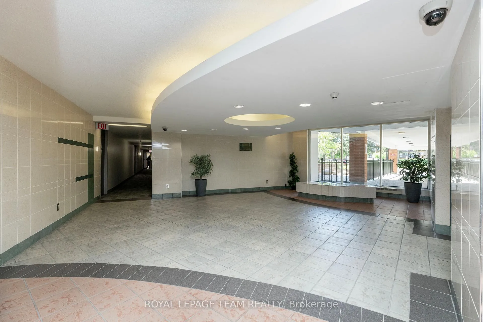Photo 7 of Unit 313, 2020 Jasmine Crescent, Ottawa, Beacon Hill South — HOMEH