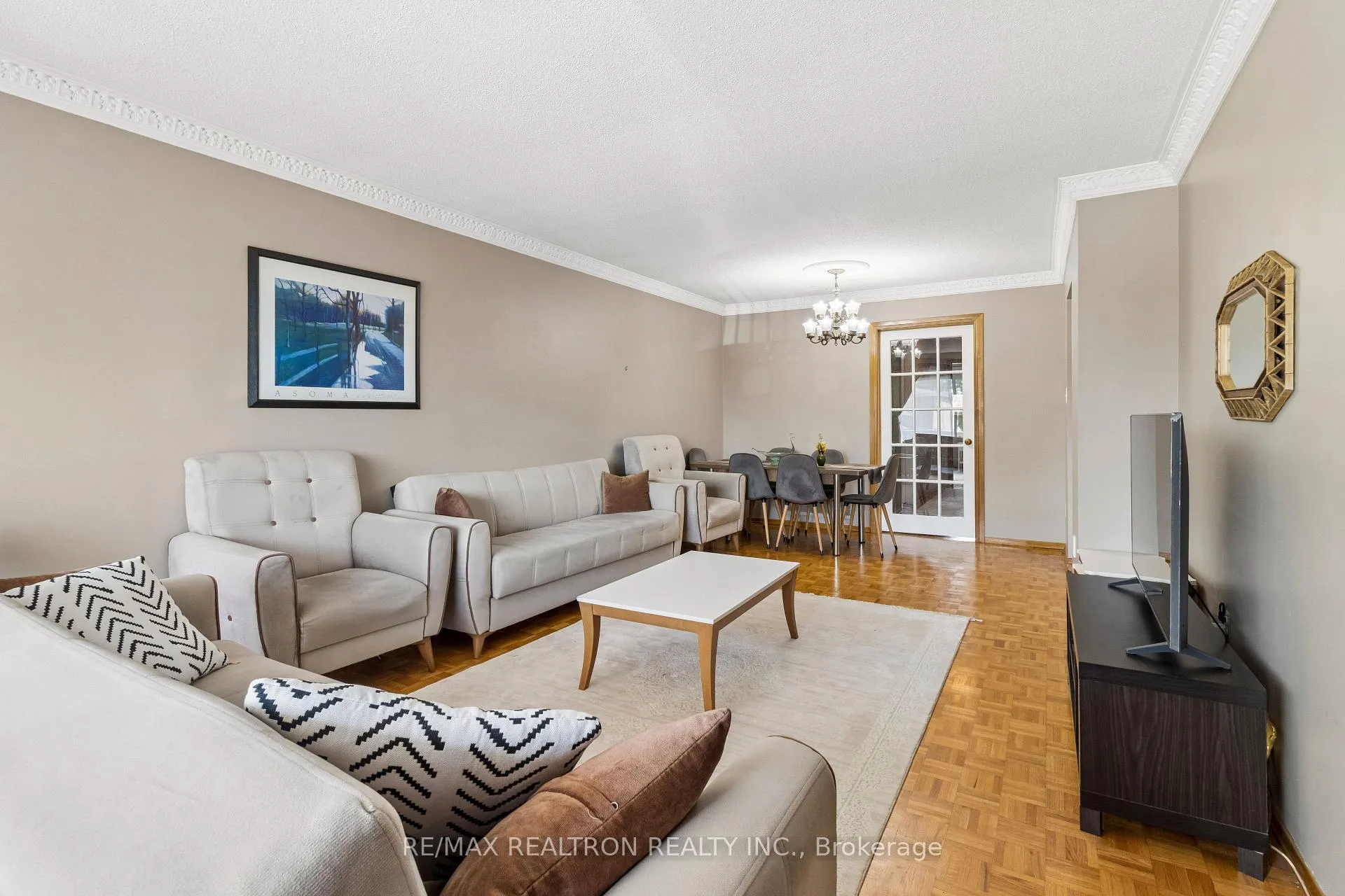 Photo 13 of 275 Aberdeen Avenue, Vaughan, East Woodbridge — HOMEH