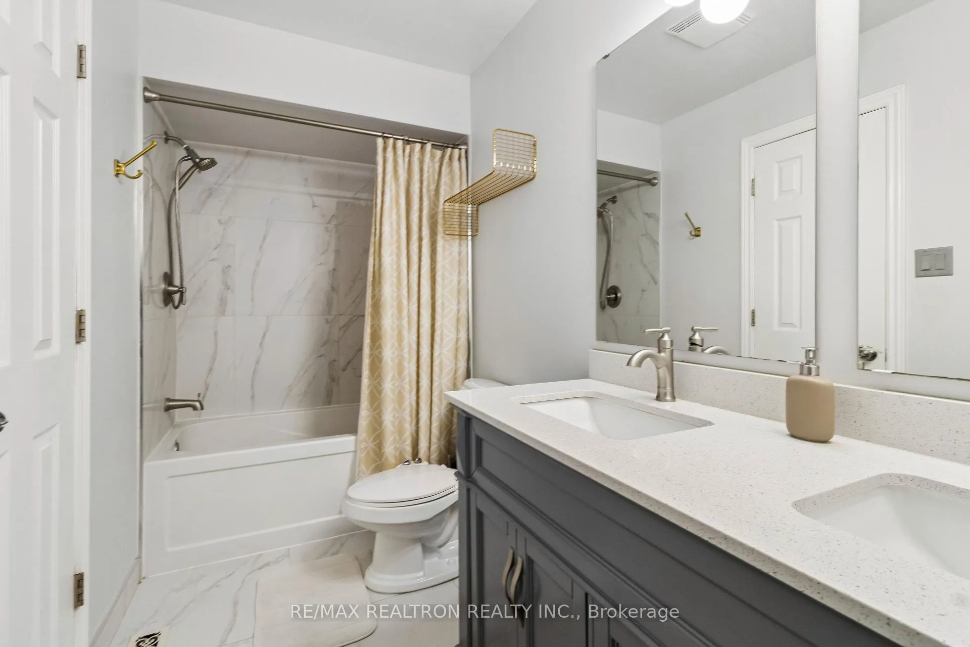 Photo 25 of 275 Aberdeen Avenue, Vaughan, East Woodbridge — HOMEH
