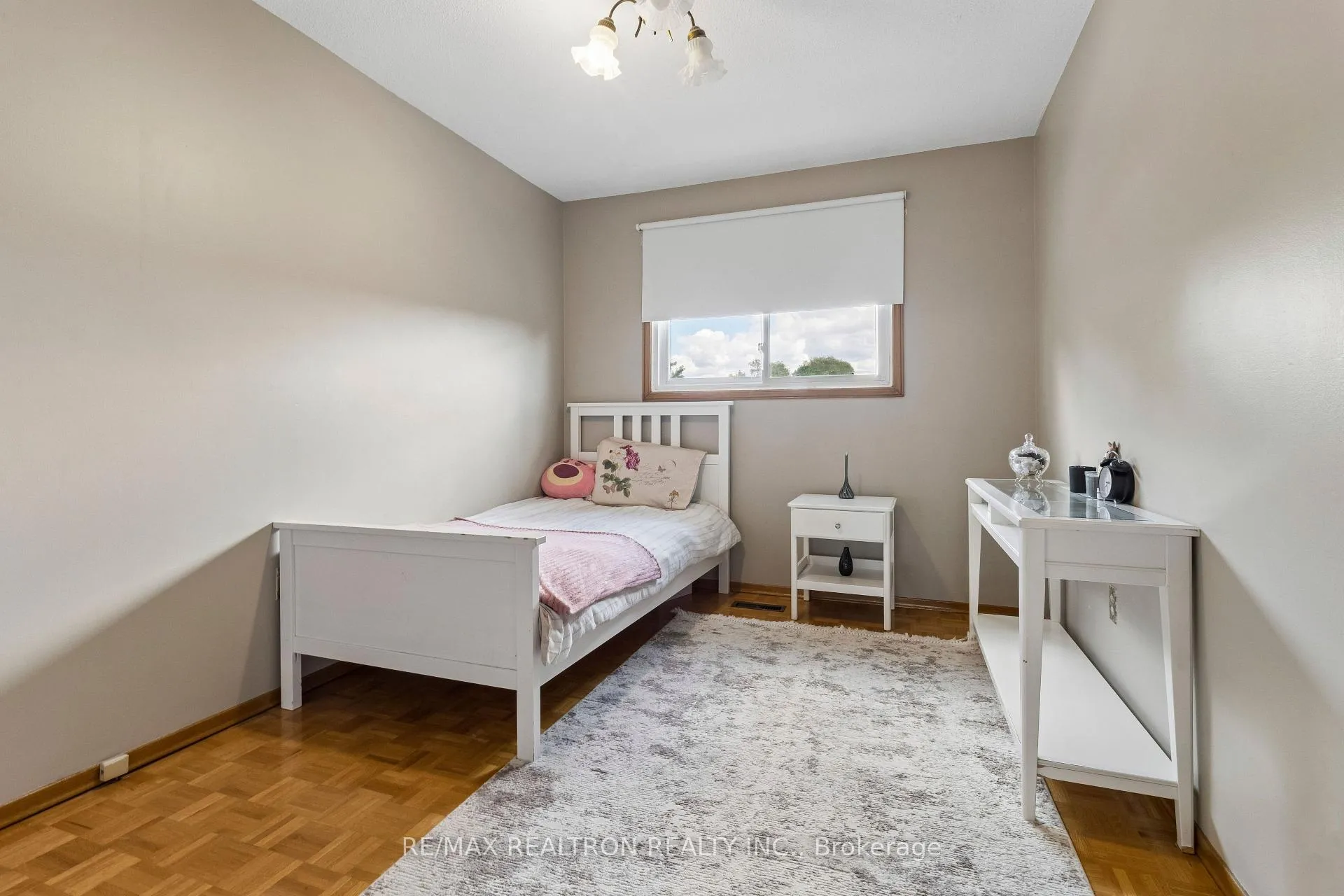 Photo 27 of 275 Aberdeen Avenue, Vaughan, East Woodbridge — HOMEH
