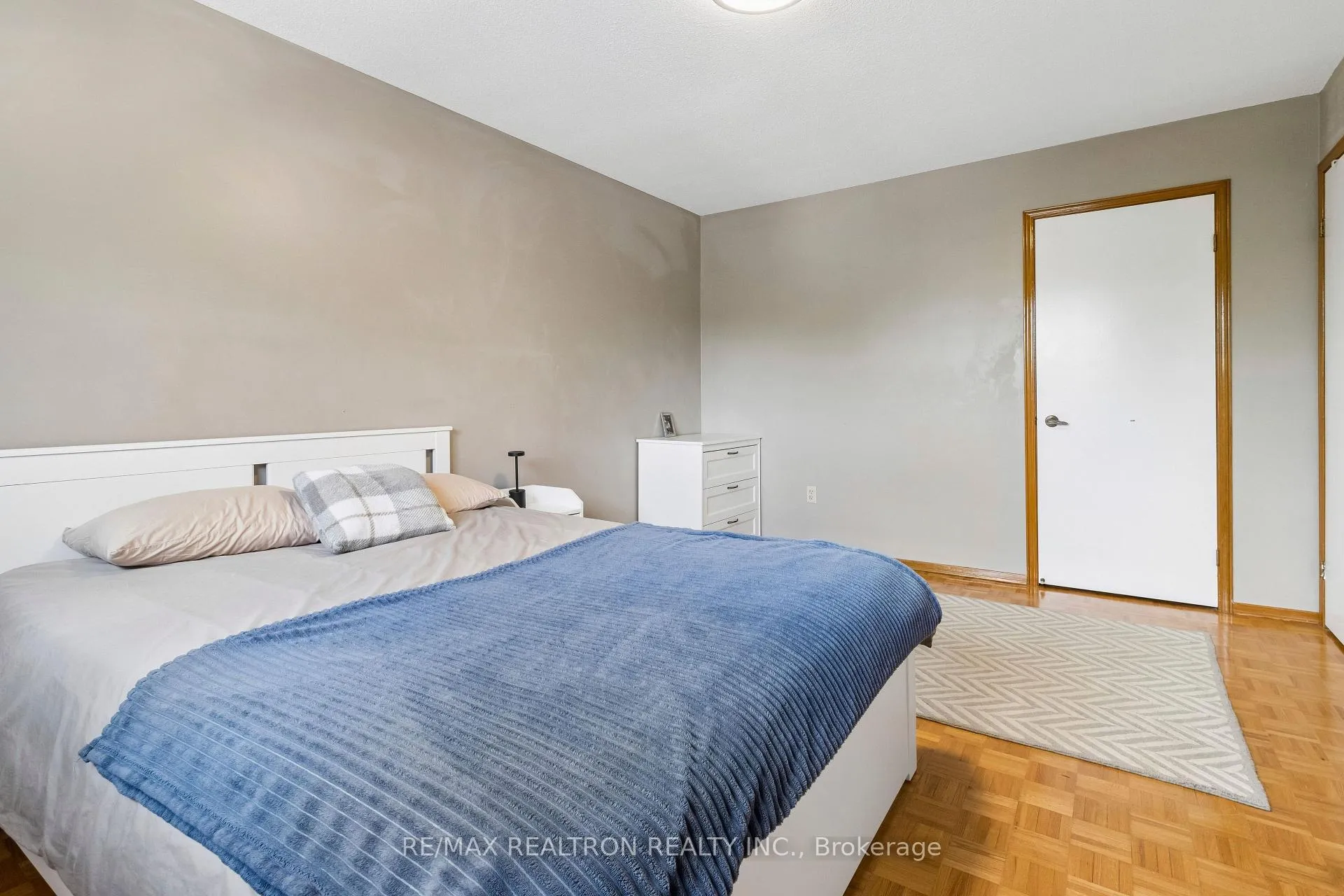 Photo 30 of 275 Aberdeen Avenue, Vaughan, East Woodbridge — HOMEH