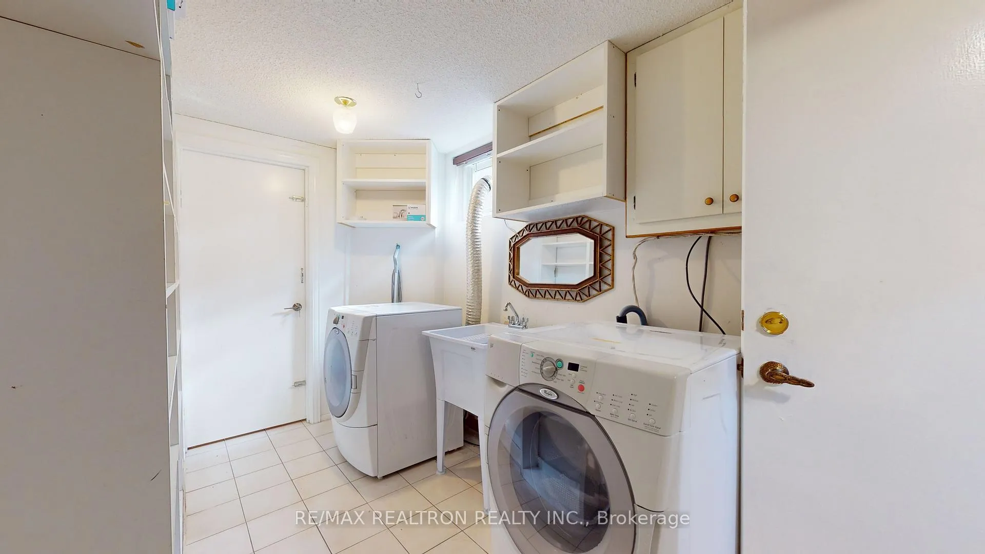Photo 32 of 275 Aberdeen Avenue, Vaughan, East Woodbridge — HOMEH