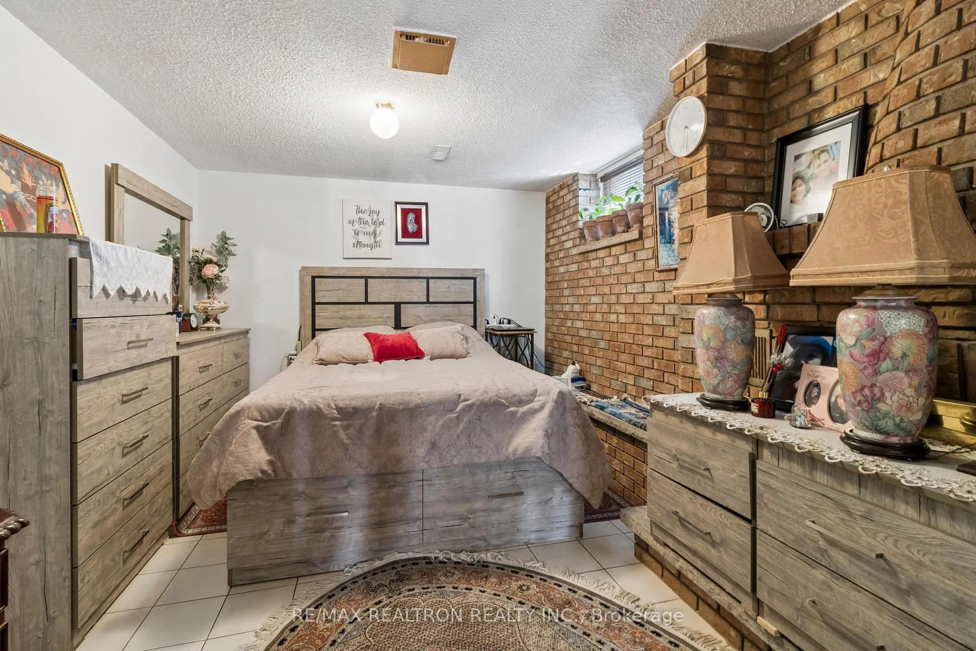 Photo 37 of 275 Aberdeen Avenue, Vaughan, East Woodbridge — HOMEH