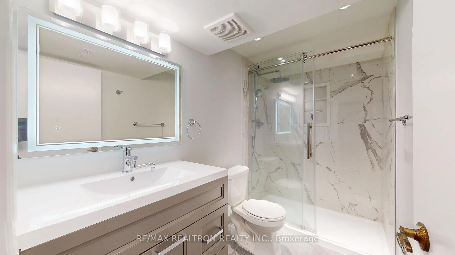 Photo 38 of 275 Aberdeen Avenue, Vaughan, East Woodbridge — HOMEH