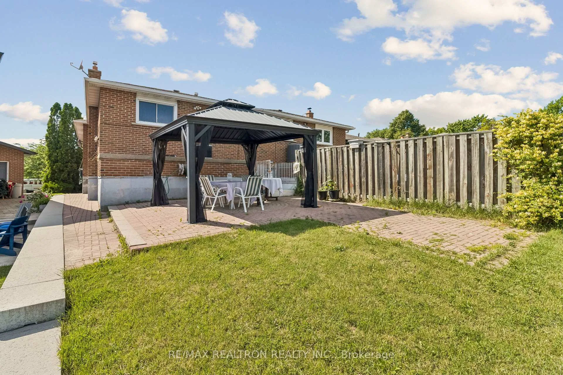 Photo 50 of 275 Aberdeen Avenue, Vaughan, East Woodbridge — HOMEH