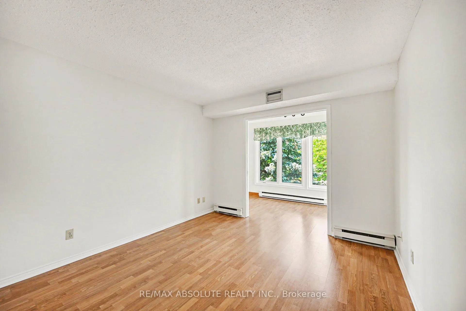 Photo 7 of Unit 303, 61 Jack Crescent, Arnprior, Arnprior — HOMEH