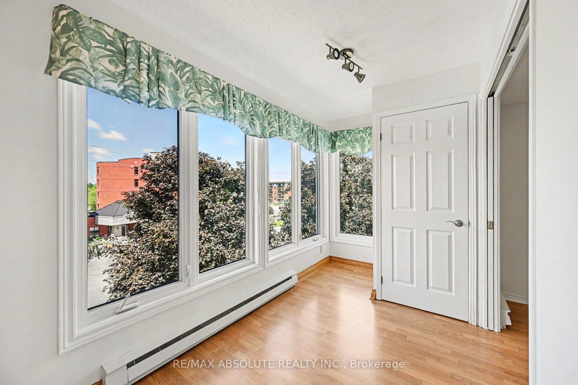 Photo 8 of Unit 303, 61 Jack Crescent, Arnprior, Arnprior — HOMEH