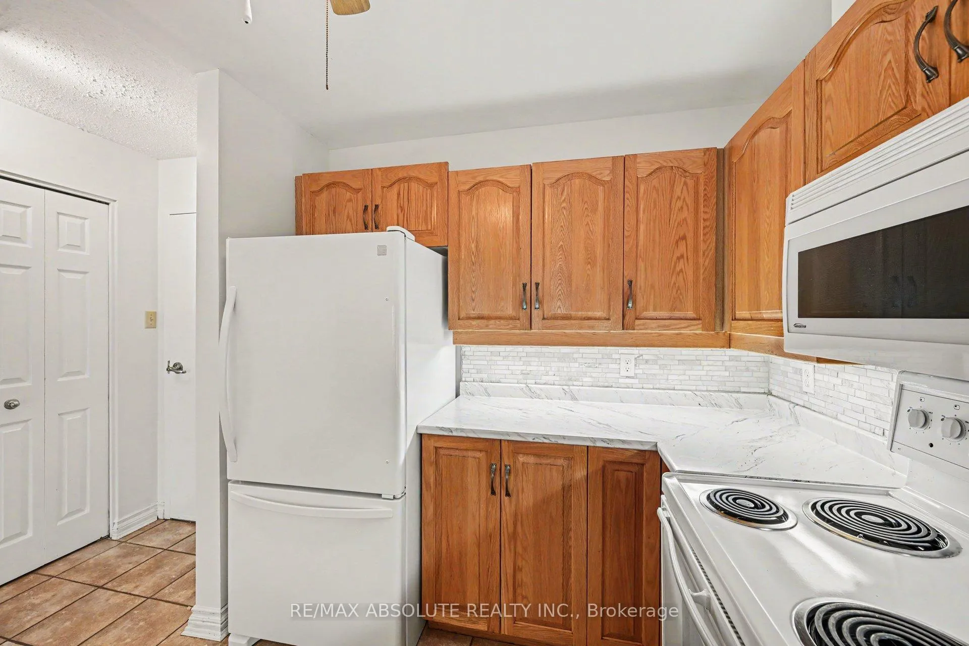 Photo 11 of Unit 303, 61 Jack Crescent, Arnprior, Arnprior — HOMEH