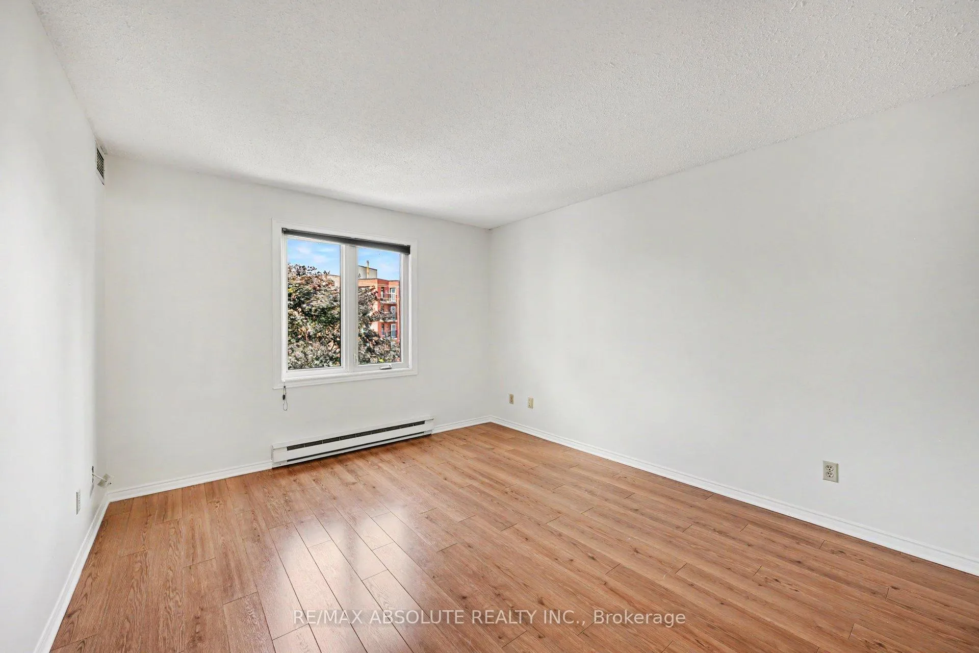 Photo 15 of Unit 303, 61 Jack Crescent, Arnprior, Arnprior — HOMEH