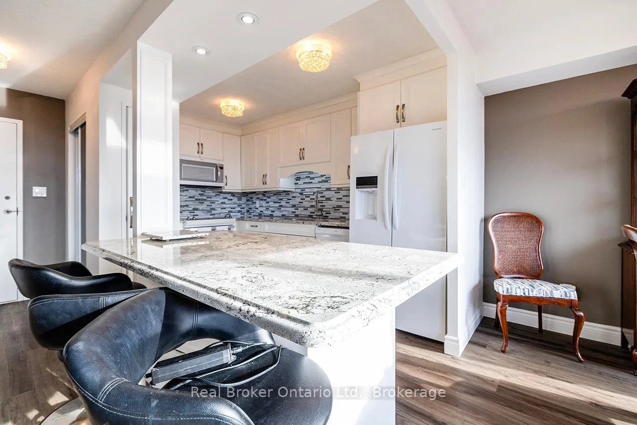Photo 4 of Unit 623, 50 Richmond Street E, Oshawa, O'Neill — HOMEH