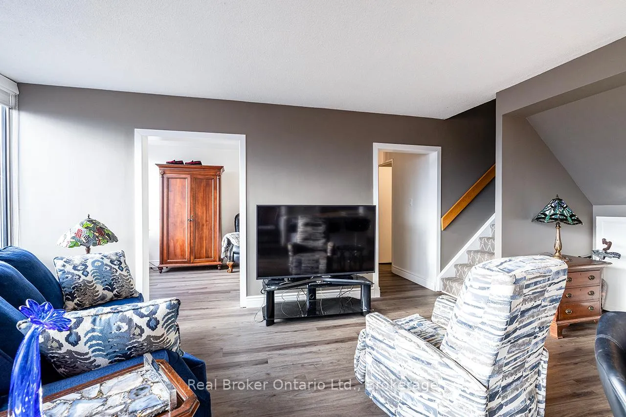 Photo 15 of Unit 623, 50 Richmond Street E, Oshawa, O'Neill — HOMEH