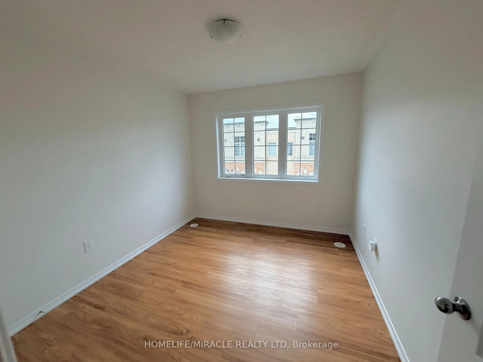 Photo 12 of Unit 265, 35 Glenstal Path, Oshawa, Windfields — HOMEH