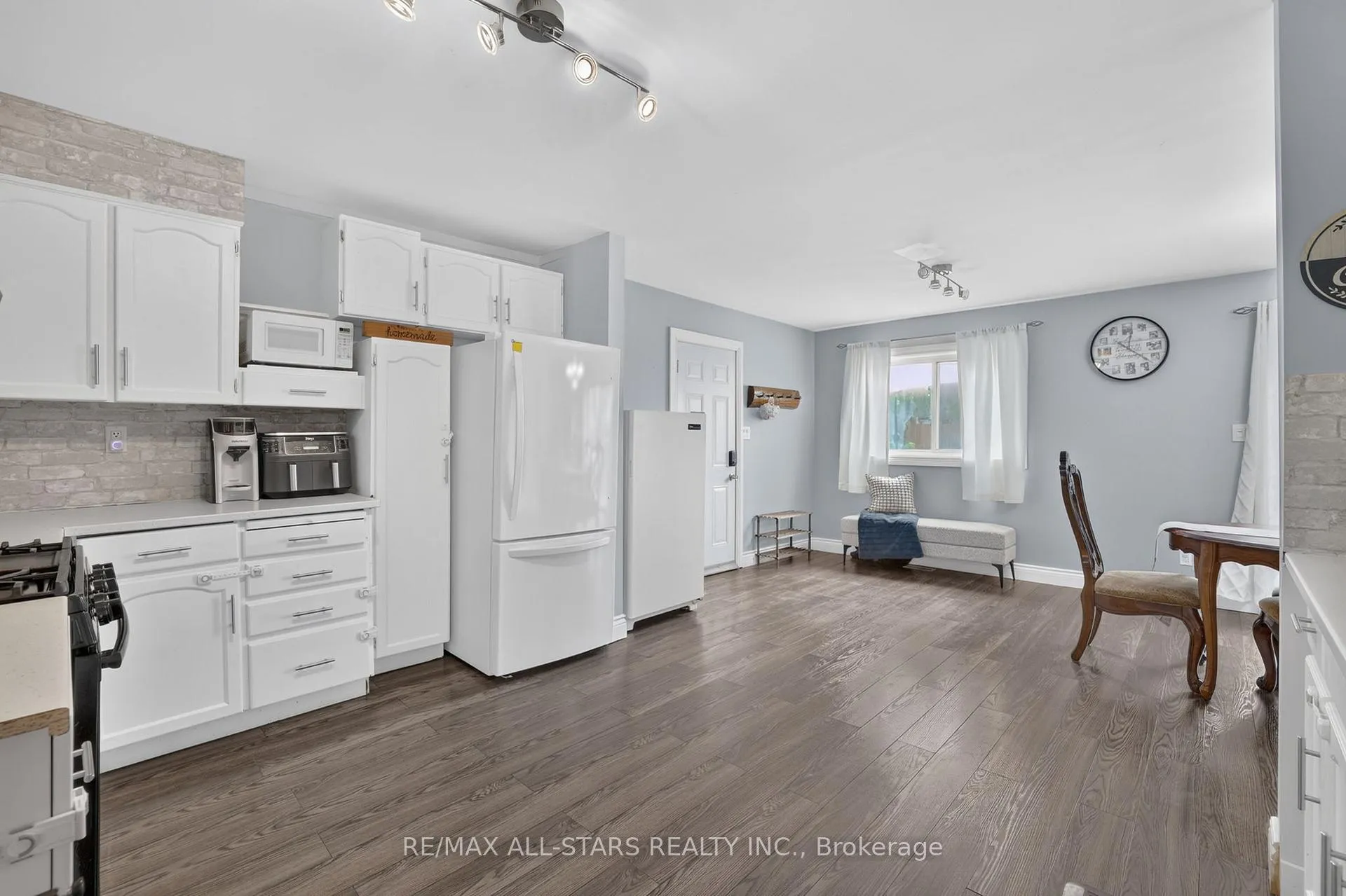 Photo 13 of 329 Lakeview Boulevard, Georgina, Keswick South — HOMEH
