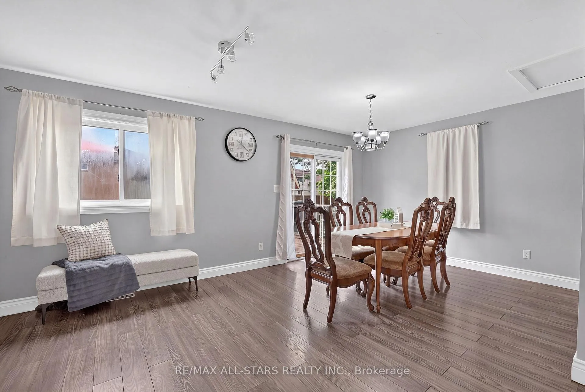 Photo 15 of 329 Lakeview Boulevard, Georgina, Keswick South — HOMEH