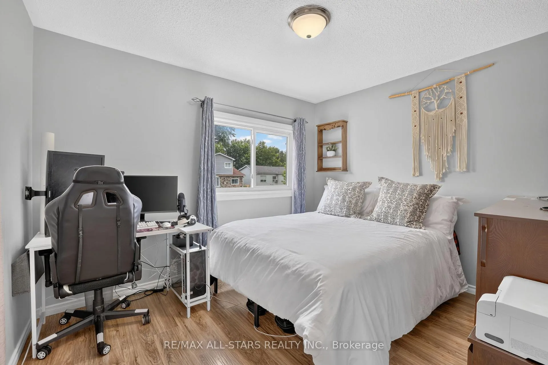Photo 20 of 329 Lakeview Boulevard, Georgina, Keswick South — HOMEH