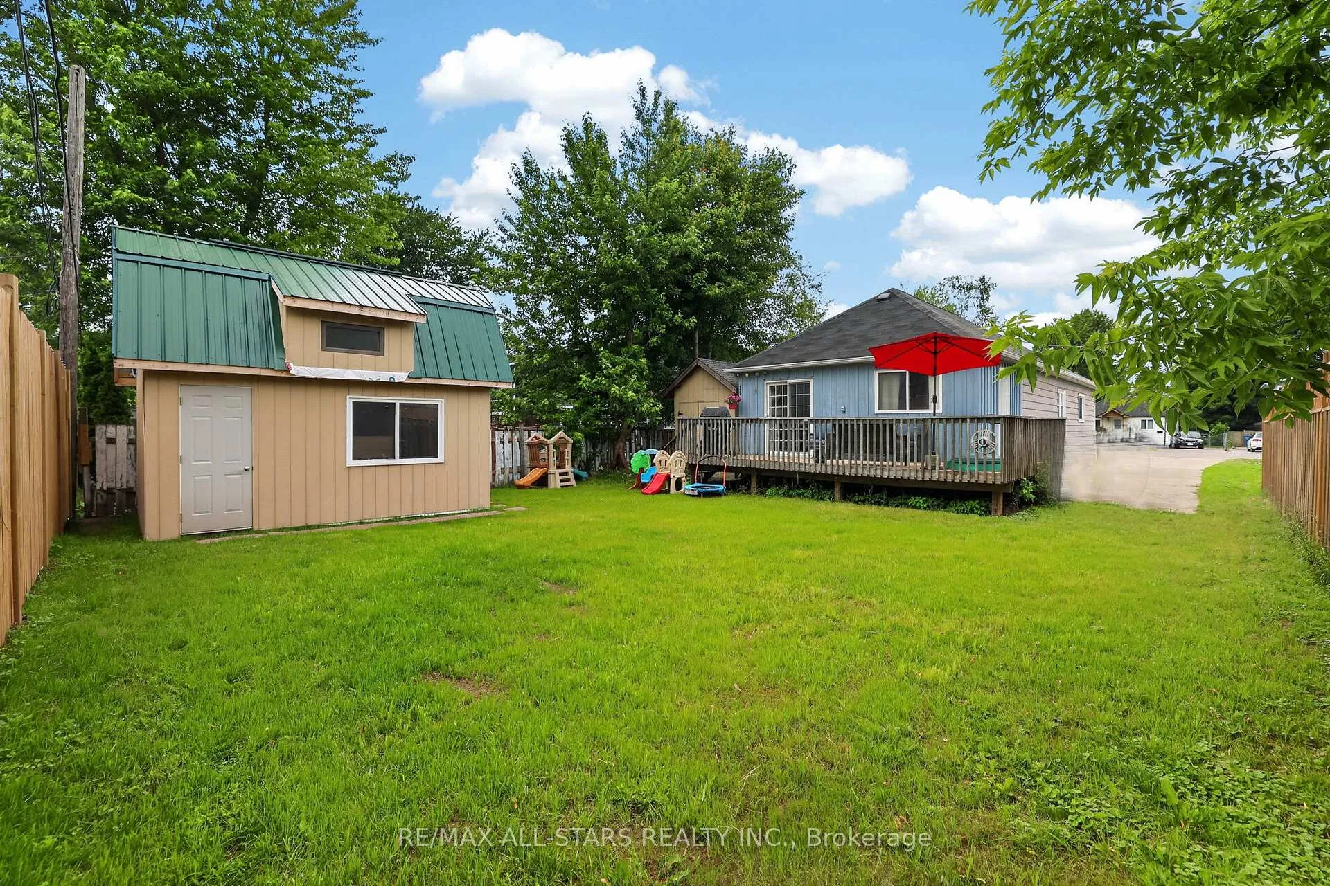 Photo 33 of 329 Lakeview Boulevard, Georgina, Keswick South — HOMEH