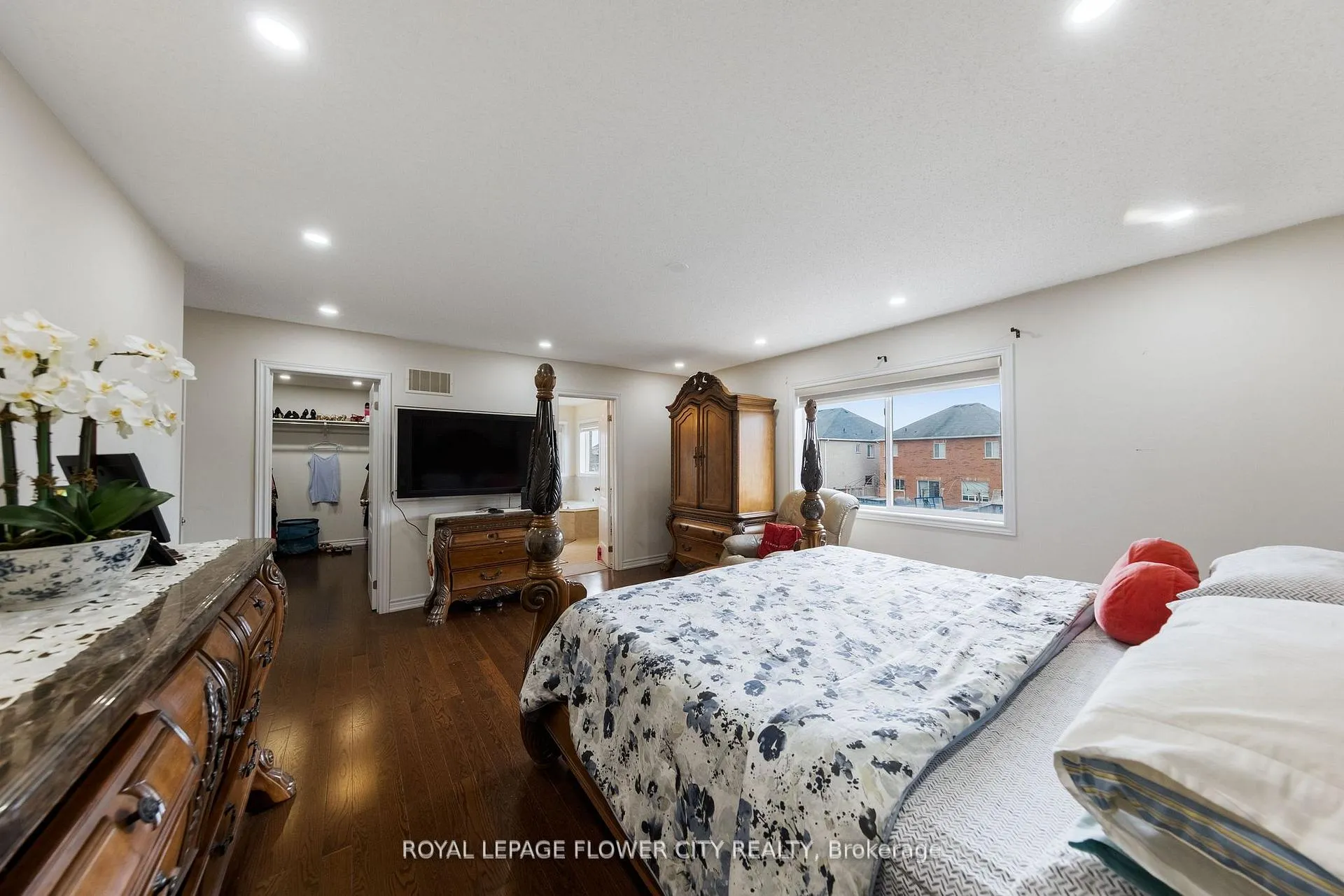 Photo 33 of 889 O' Reilly Crescent, Shelburne — HOMEH