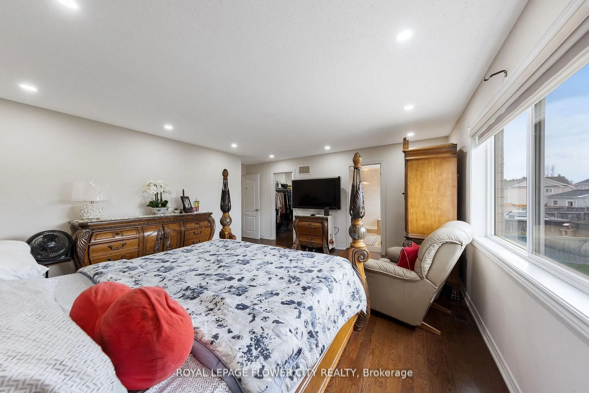 Photo 43 of 889 O' Reilly Crescent, Shelburne — HOMEH