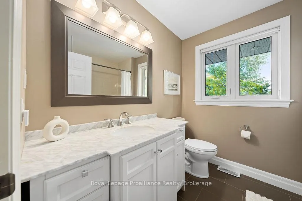 Photo 27 of 30 Hunt Lane, Quinte West, Sidney Ward — HOMEH