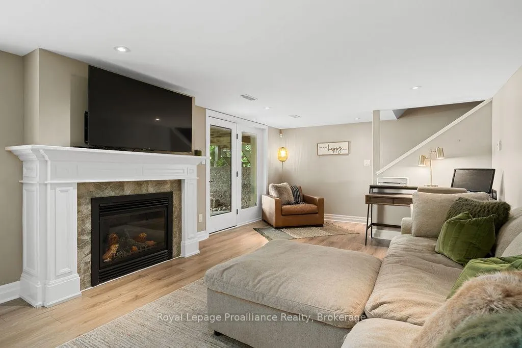 Photo 29 of 30 Hunt Lane, Quinte West, Sidney Ward — HOMEH