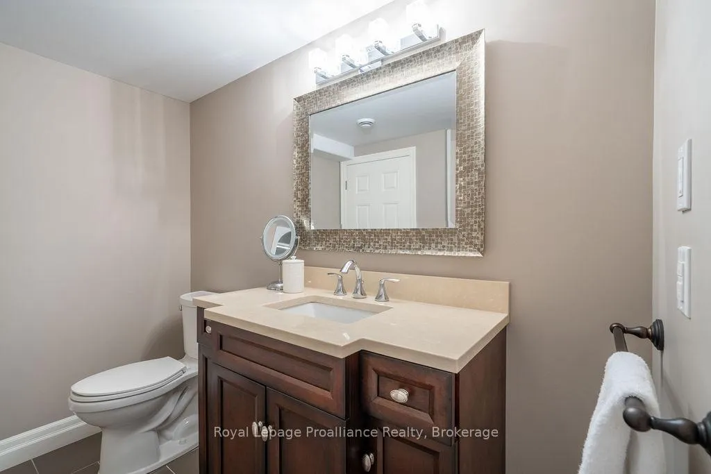 Photo 34 of 30 Hunt Lane, Quinte West, Sidney Ward — HOMEH