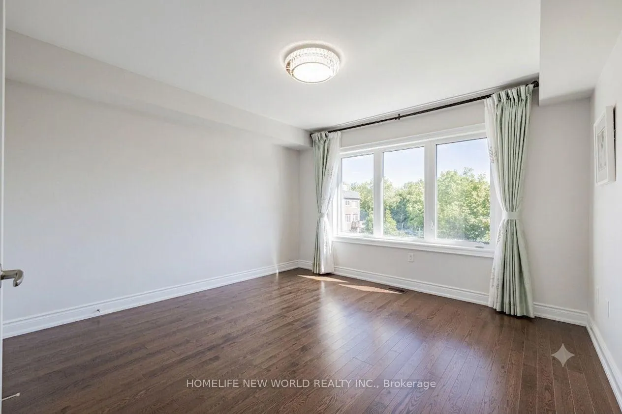 Photo 6 of 77 Glazebrook Drive, Vaughan, East Woodbridge — HOMEH