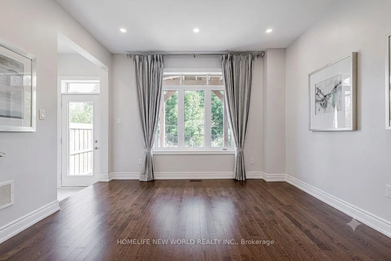 Photo 7 of 77 Glazebrook Drive, Vaughan, East Woodbridge — HOMEH
