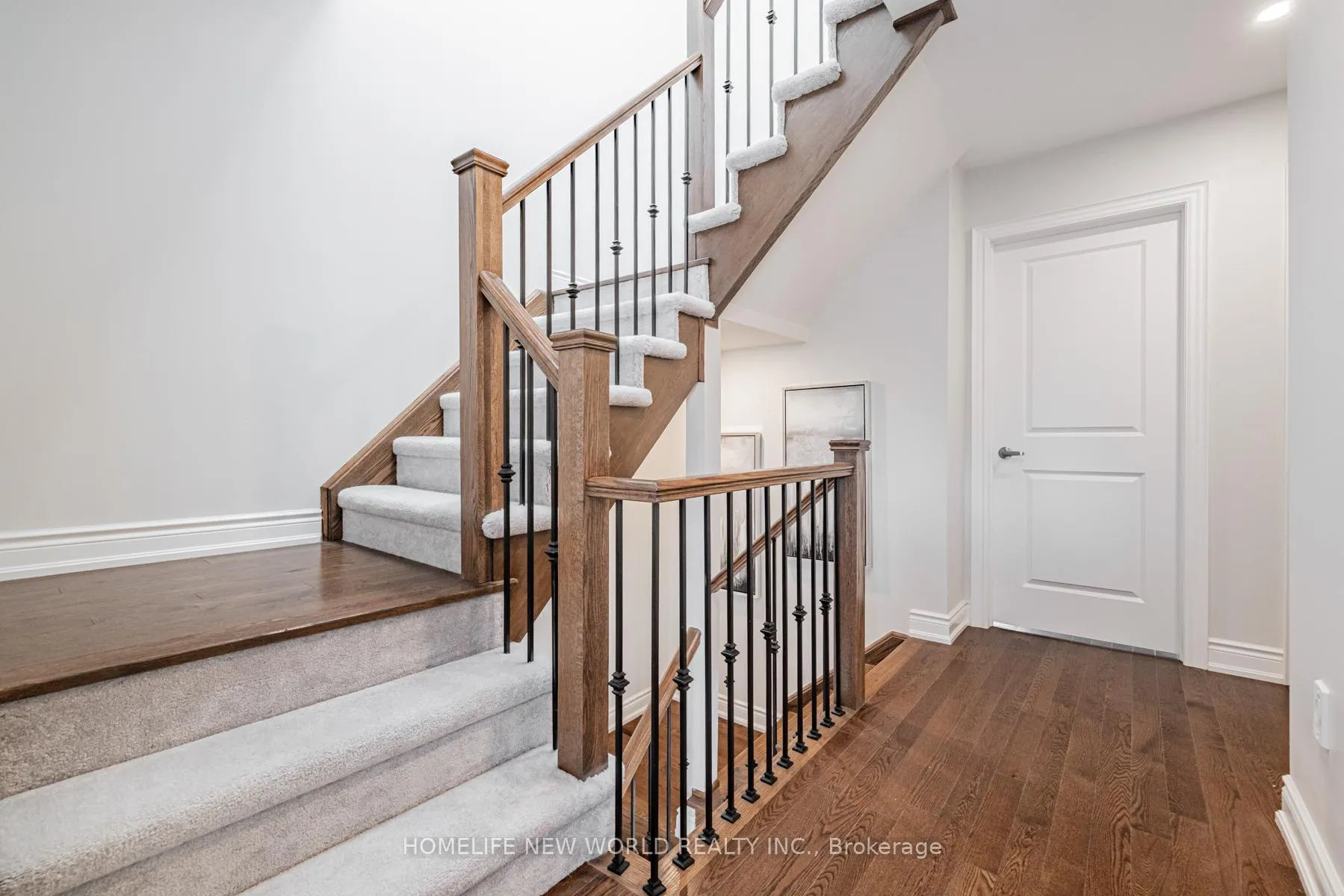 Photo 10 of 77 Glazebrook Drive, Vaughan, East Woodbridge — HOMEH