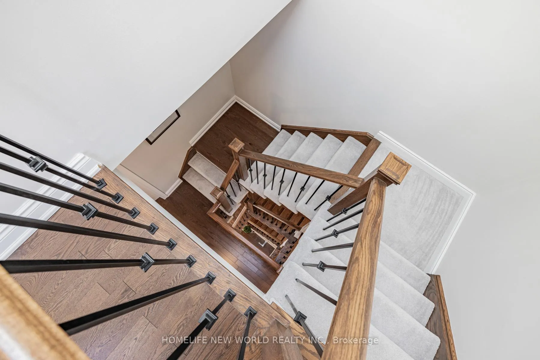 Photo 16 of 77 Glazebrook Drive, Vaughan, East Woodbridge — HOMEH