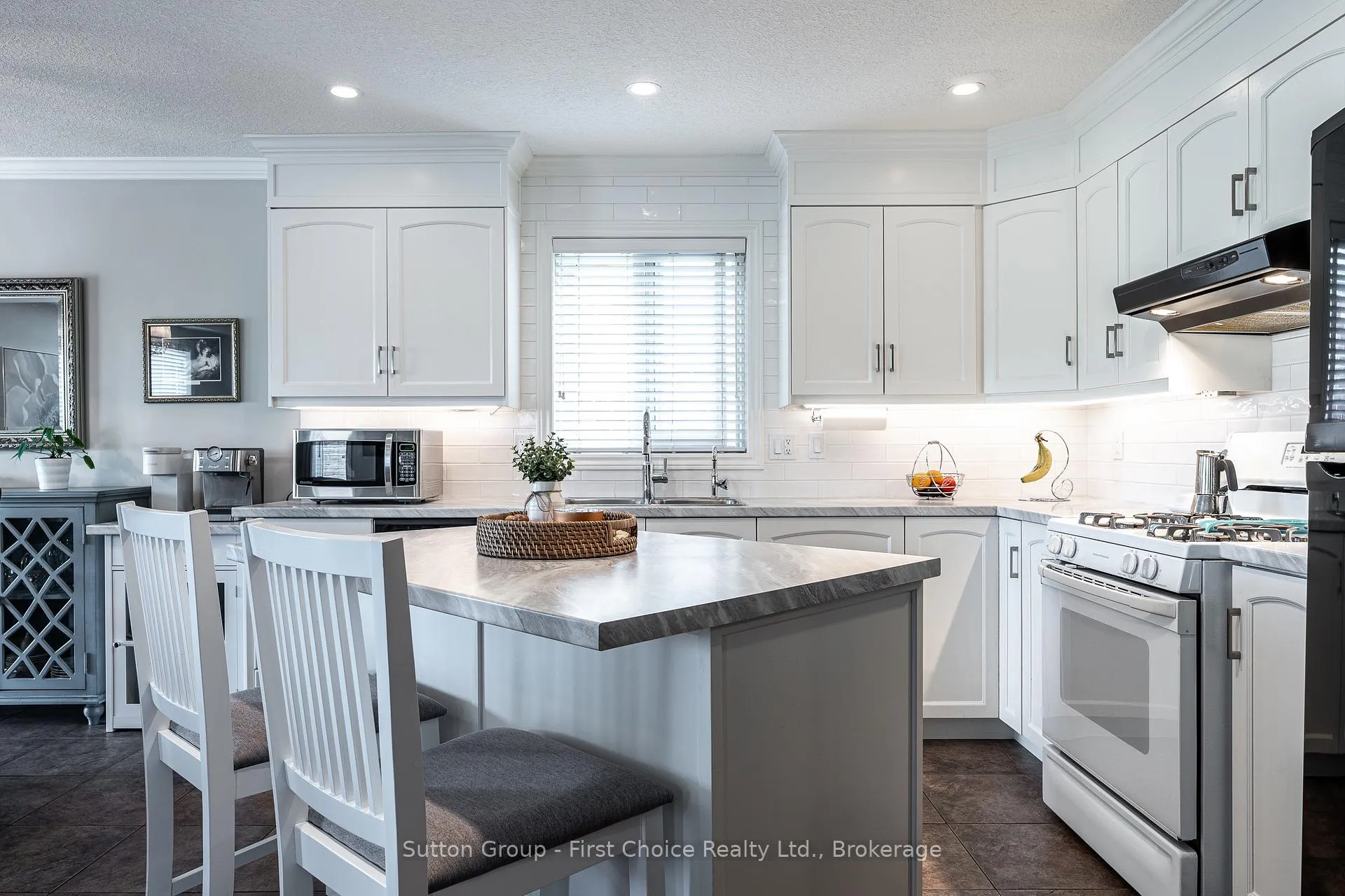 Photo 9 of 175 Franklin Drive, Stratford — HOMEH