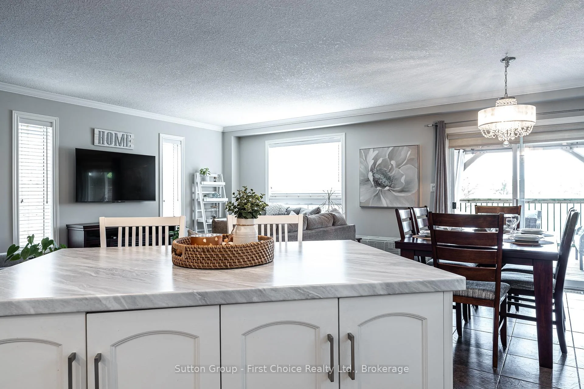 Photo 11 of 175 Franklin Drive, Stratford — HOMEH