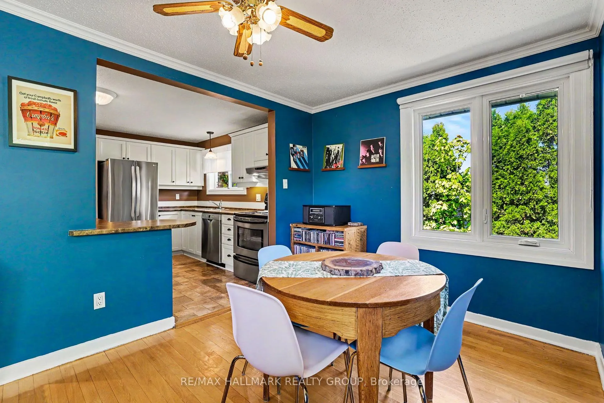 Photo 5 of 33 Newbury Avenue, Ottawa, Borden Farm/Stewart Farm/Carleton Heights/Parkwood Hills — HOMEH