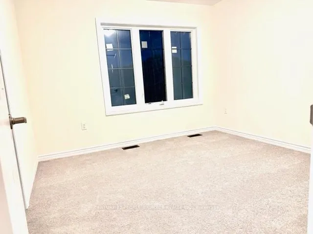 Photo 14 of 303 Fleetwood Drive, Oshawa, Eastdale — HOMEH