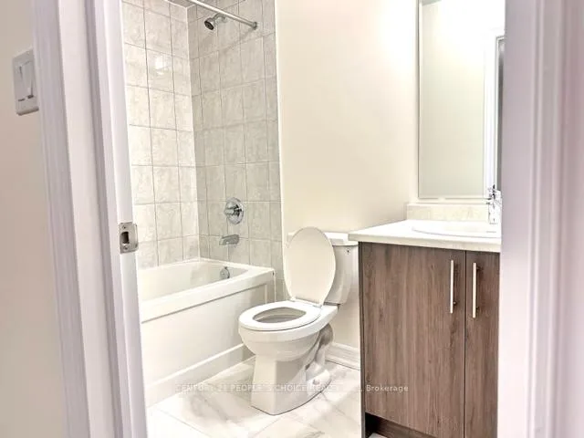 Photo 15 of 303 Fleetwood Drive, Oshawa, Eastdale — HOMEH