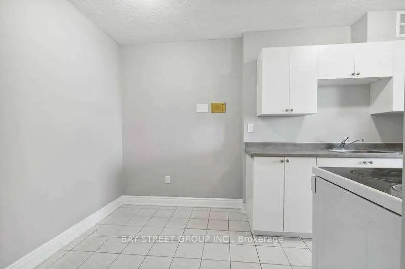 Photo 7 of Unit 1006, 1250 Bridletowne Circle, Scarborough, L'Amoreaux — HOMEH