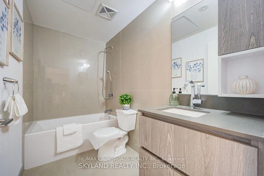 Photo 24 of Unit 907, 30 Baseball Place, Toronto, South Riverdale — HOMEH