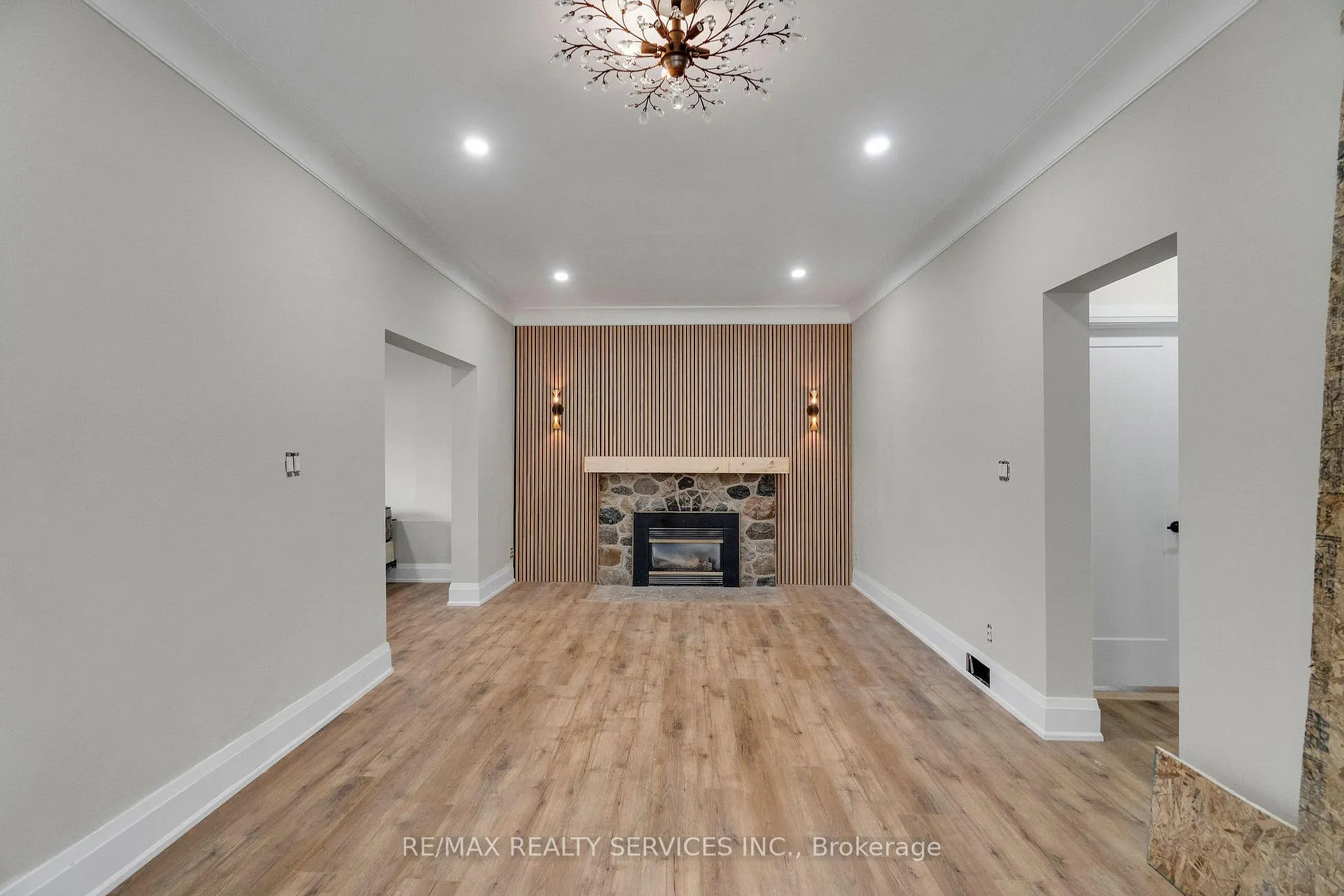 Photo 12 of Unit 2, 939 Beach Boulevard, Hamilton, Hamilton Beach — HOMEH