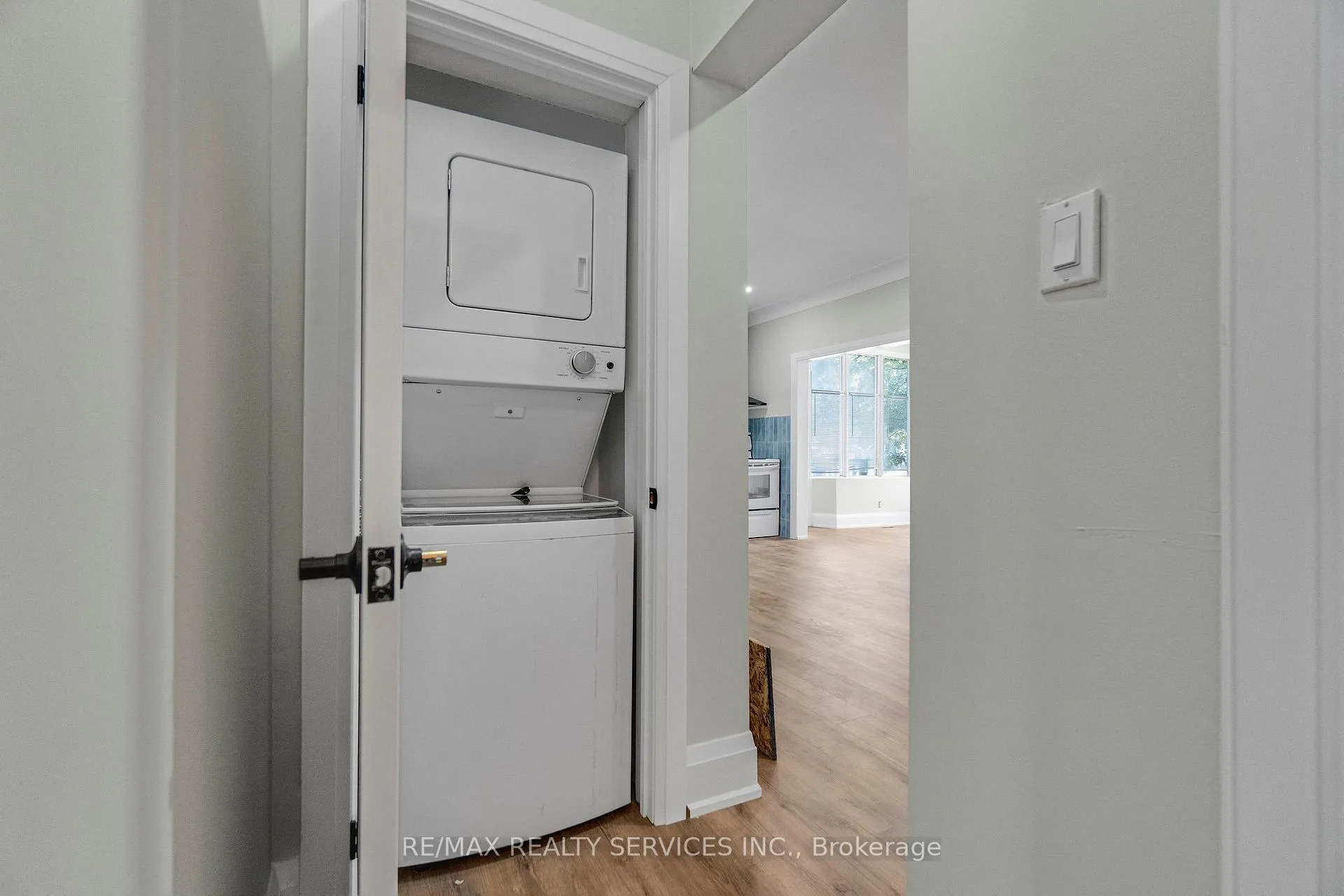 Photo 21 of Unit 2, 939 Beach Boulevard, Hamilton, Hamilton Beach — HOMEH