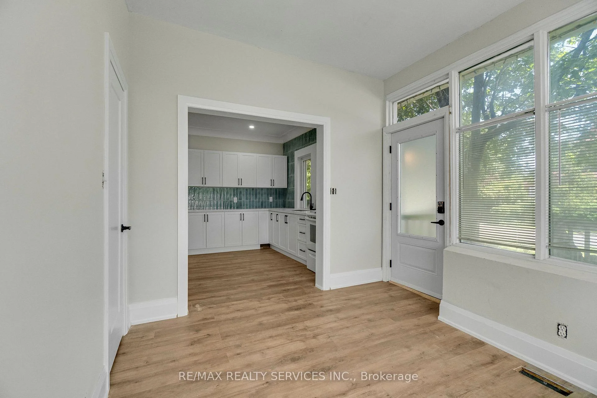 Photo 32 of Unit 2, 939 Beach Boulevard, Hamilton, Hamilton Beach — HOMEH