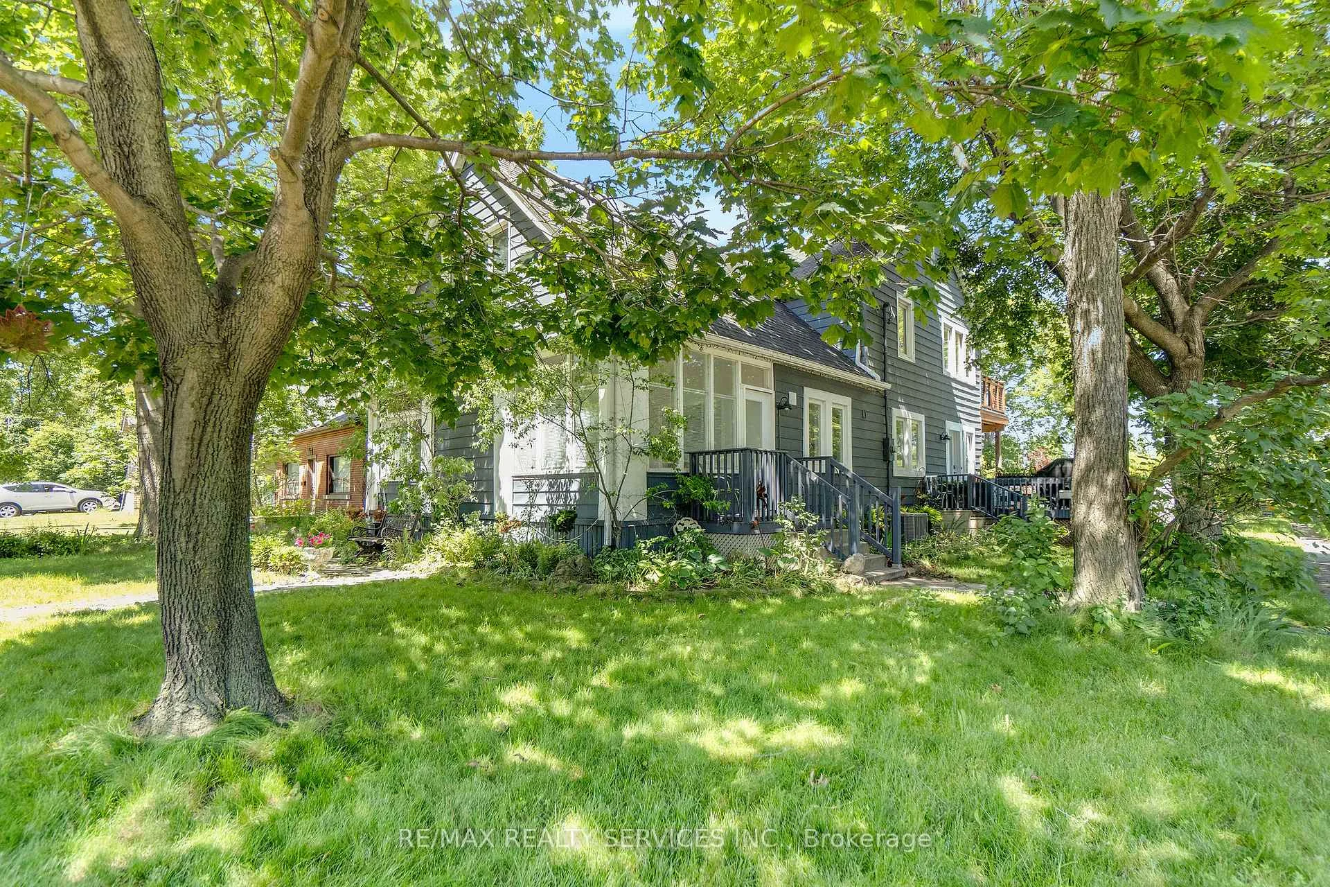 Photo 33 of Unit 2, 939 Beach Boulevard, Hamilton, Hamilton Beach — HOMEH