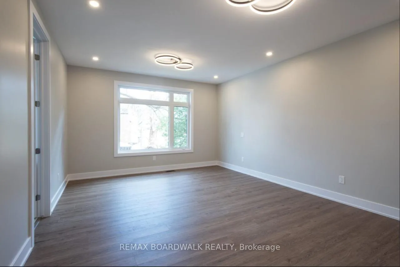 Photo 8 of 2928 Ahearn Avenue, Ottawa, Britannia — HOMEH