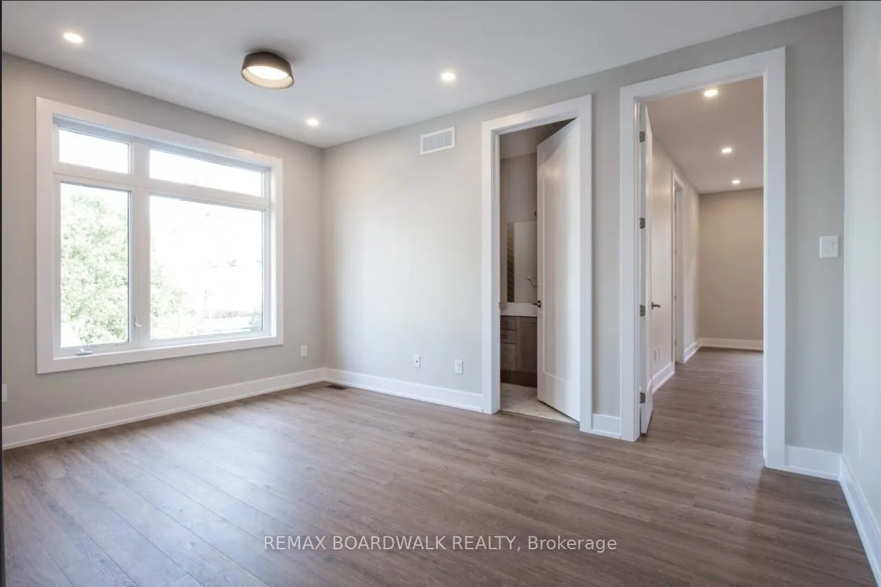 Photo 9 of 2928 Ahearn Avenue, Ottawa, Britannia — HOMEH