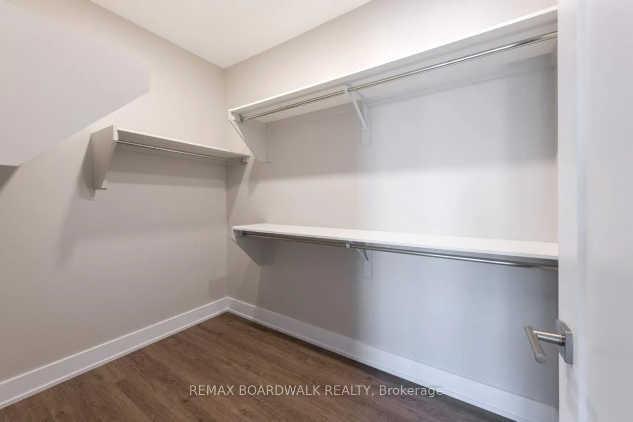 Photo 10 of 2928 Ahearn Avenue, Ottawa, Britannia — HOMEH